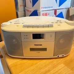 TOSHIBA CDラジカセ　家電オーディオ　カセットテープ再生確認済