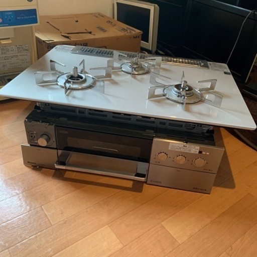 展示品　リンナイ ビルトインコンロ デリシア LPG LPガス プロパンガス 75cm ガラストップ 水無両面 3口 コンロ RHS71W22E4RC-STW