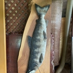 アイヌ　鮭の彫物　一枚板③ 台座　壁掛け　伝統　工芸品