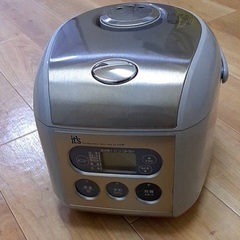 サンヨーマイコンジャー炊飯器　ECJ-JS35 0.63L 08年製