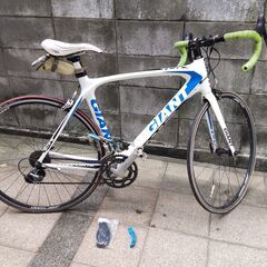 ロードバイク　直接取りに来れる方 6月2日までに取りにこれる方ジャイアントロードバイク5年