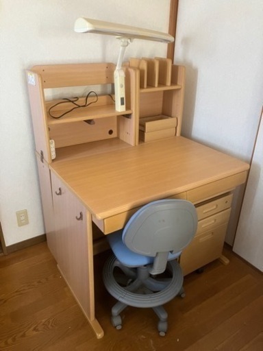 ニトリ 組み合わせデスク、学習机お譲りします(引き取り限定) 好 ニトリ 組み合わせデスク、学習机お譲りします(引き取り限定) 好