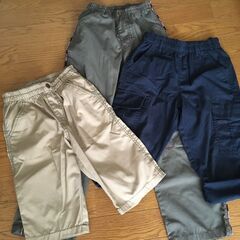 140サイズ　子供服パンツ　３枚セット