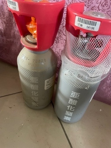 エスプーマ用　亜酸化窒素