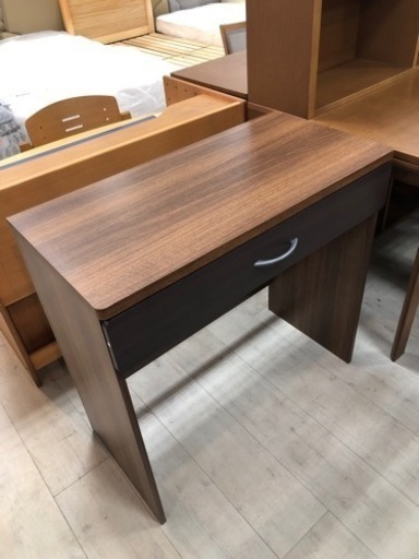 取りに来れる方限定！下村家具のライティングデスクです！