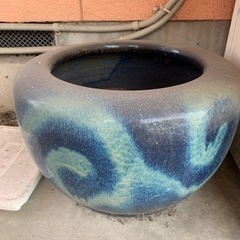 大きな火鉢   陶器