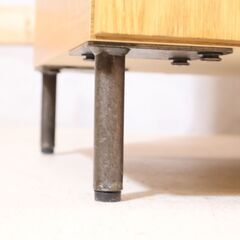 a.depeche(アデペシュ)のcadeal(カデル) キッチンボード。オーク材とスチールを合わせたインダストリアルな雰囲気のカップボード。西海岸スタイルなどカッコいいインテリアにおススメの食器棚♪