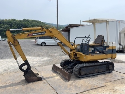 コマツKOMATSU PC15-2 ユンボ 3385時間. 1.5トンクラス