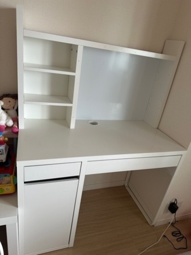 今月までで処分‼️IKEA ミッケ デスク