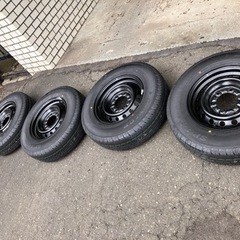 ハイエース 新車外しタイヤ&ホイール 4本セット