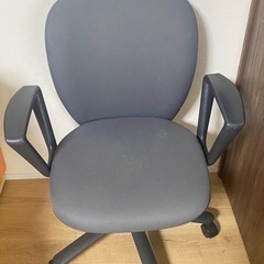 ITOKI オフィスチェア　回転　昇降　椅子