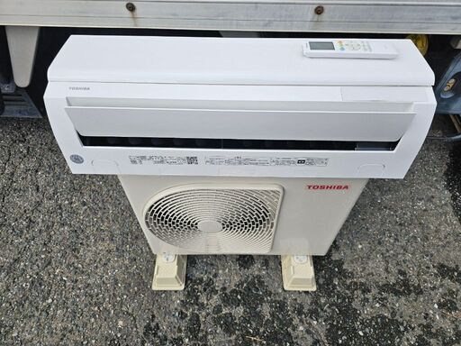 ★TOSHIBA★ルームエアコン★RAS-H221M★2.2kw★2022年製★