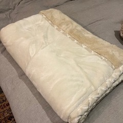 【ネット決済】日本製　アクリル毛布　シングルサイズ