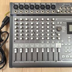 【ネット決済・配送可】KORG D888 8トラックMTR(マル...