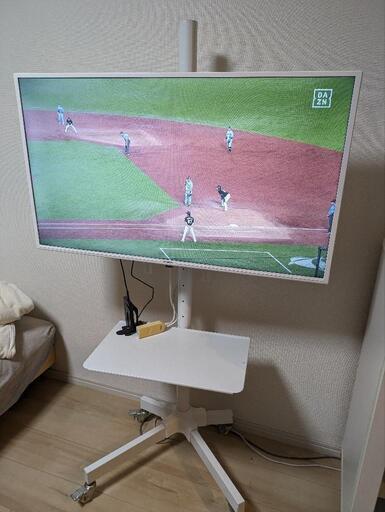 40型テレビ　テレビスタンド付き　2022年購入