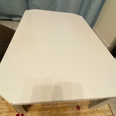 テーブルと椅子(予約済、キャンセルされたら再度アップ)