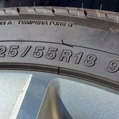 三菱デリカD5 純正ホイール4本 タイヤほぼ新品！