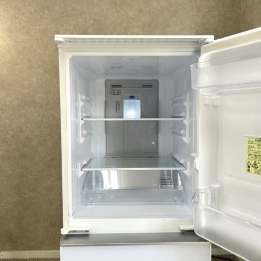 ☑︎ご成約済み? SHARP 一人暮らし冷蔵庫 137L✨超美品? ガラストップ?