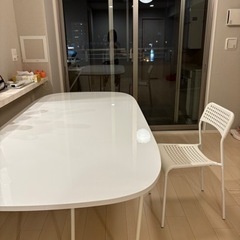 IKEA ダイニングテーブル　白