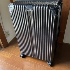 キャリーバッグ　スーツケース　美品
