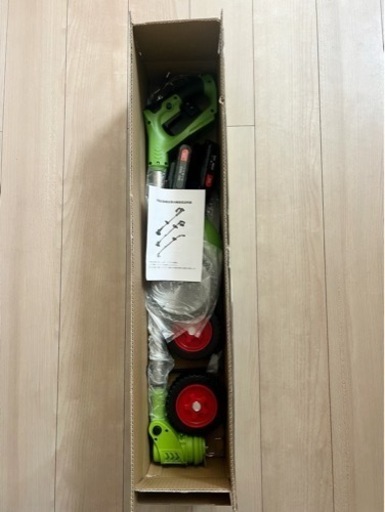 【新品】充電式草刈機 バッテリー2個付き