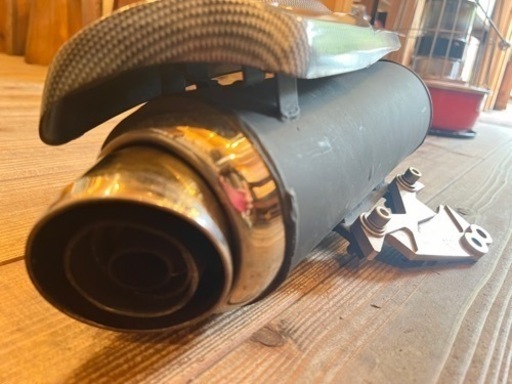 シグナスX se12j レーシングマフラー　カーボンカバー シグナスX se12j レーシングマフラー カーボンカバー 【MOS】カーボン