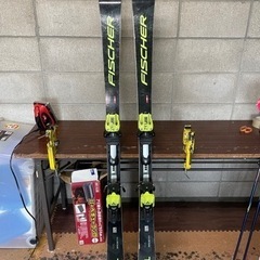 スキー板　FISCHER RC4 WC SL 158cm