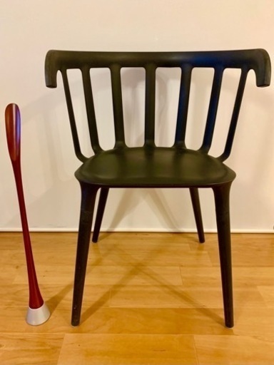 レオナルド 靴べら ＋  IKEA PS 2012 Marcus Arvonen チェア