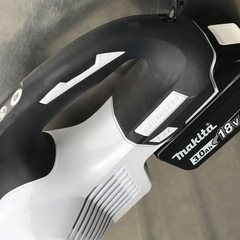 E387◇マキタ◇充電式コードレスクリーナー◇紙パック式◇充電器・バッテリーセット！18V/3.0Ah◇CL282FD