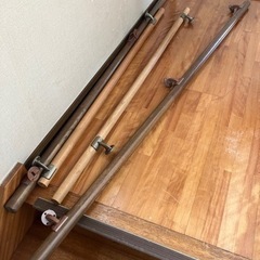 階段の手すり　木材　木製　丸棒