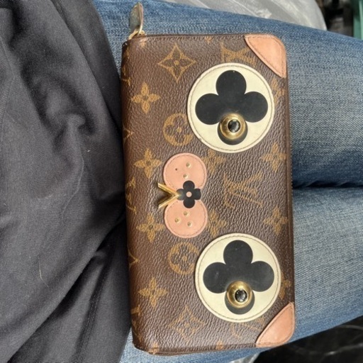 Louis vuitton ジッピーウォレット 長財布 犬 ドッグ