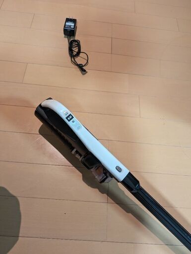 完動品、充電十分】2022年製 日立 スティッククリーナー PV-BL1Jほか 