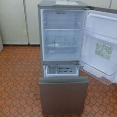 ID 187054　冷蔵庫２ドア　126L　アクア　２０２１年　AQR-13M(S)