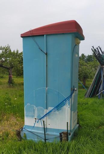 屋外 仮設 トイレ
