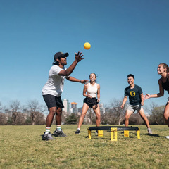 アメリカのスポーツ「スパイクボール」？？