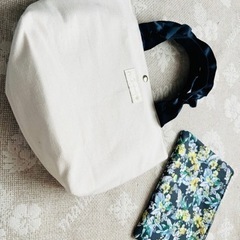 【未使用】花柄 バッグ ポーチ バッグインバッグ 白鞄 白バック