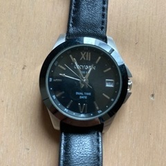 【美品】OXYGEN のデュアルタイム腕時計
