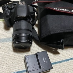Canon EOS　デジタル一眼レフカメラ　バッグ、メモリー付き