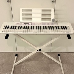 CASIO電子ピアノ 電子キーボード(61鍵)
スタンド付