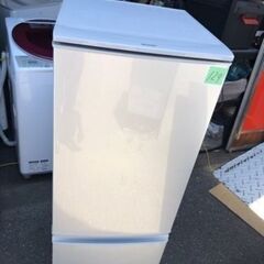 NO 129❗️福岡市内配送無料 シャープ SHARP 冷蔵庫 （167L・つけかえどっちもドア） 2ドア シルバー系 SJ-D17A-S