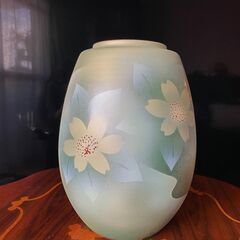 九谷焼の美しい花瓶