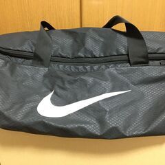 【郵送不可】NIKE　ボストンバッグ