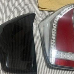 【訳あり】30プリウス　廃盤テールランプ　ステラファイブおまけ付き
