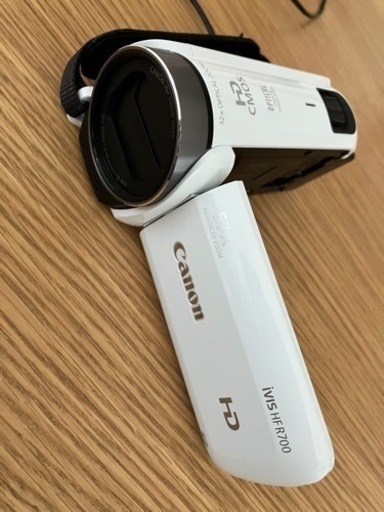 ビデオカメラ Canon iVIS HF R700