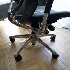 ゼファー（Zephyr）オカムラ製チェア