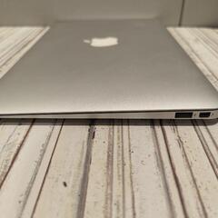 【美品】APPLE MacBook Air 11 mid2011acアダプター付