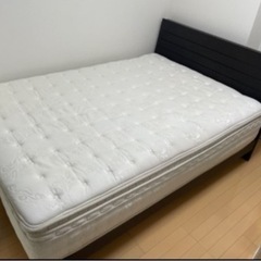 ダブルベッドとマットレス