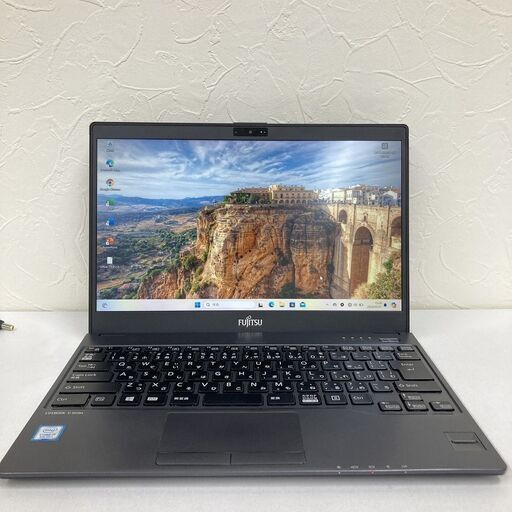 【現金値引きあり（要連絡)】FUJITSU LIFEBOOK U Series ノートPC i7 8世代 225 現金値引きあり（要連絡)】FUJITSU LIFEBOOK U Series ノートPC i7 8