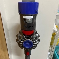 【‼️訳あり価格‼️】コードレススティック掃除機　Dyson  v8fluffy+🌟 SV10FFCOM2 🌟