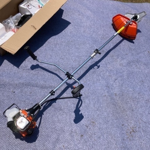 25ccエンジン草刈機　新品